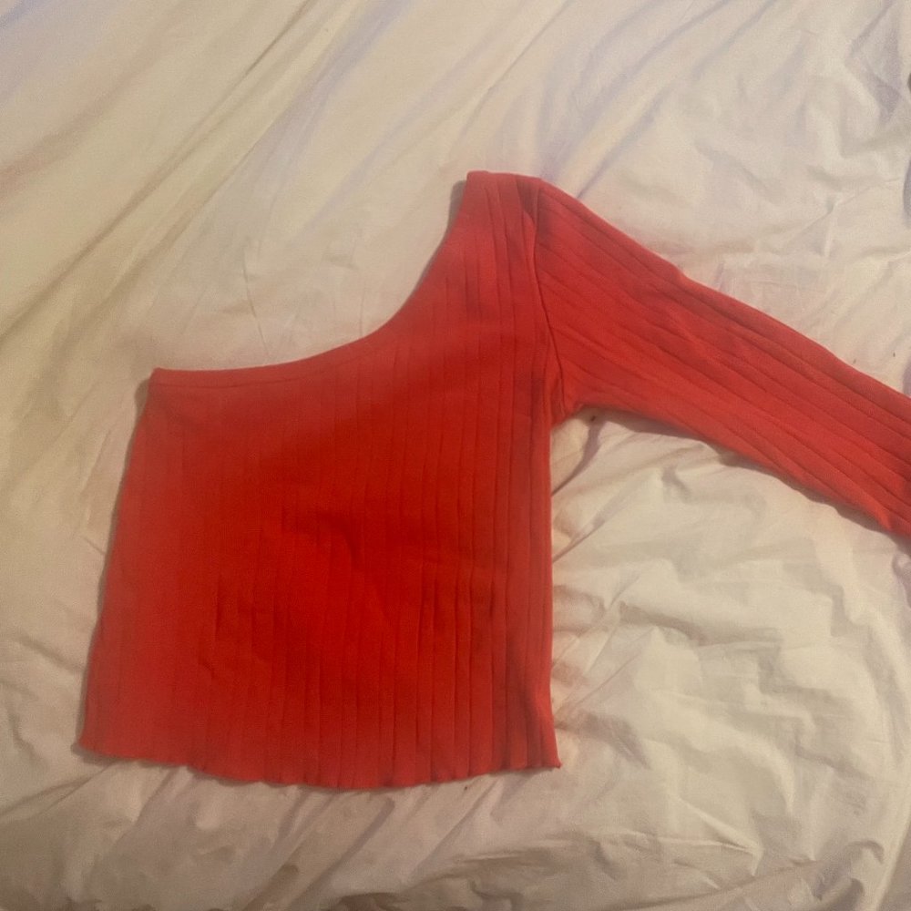 WRAY NYC Ribbed One Shoulder Long sleeve